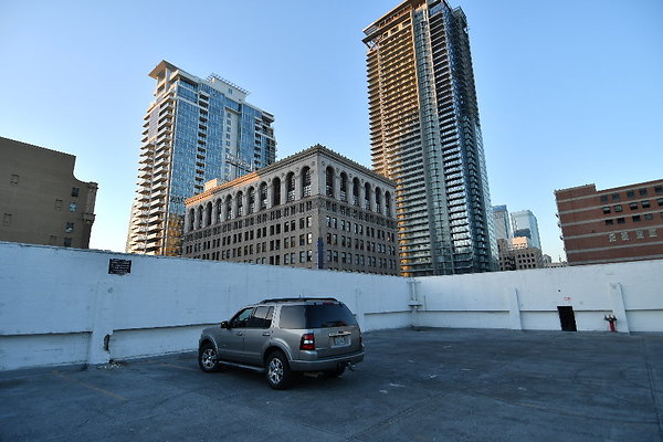 JPS 273679 - 9th Street + Hill Street